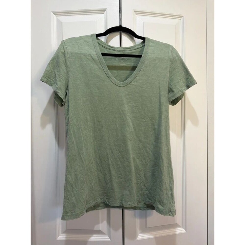 Universal Thread Green V-Neck 100% Cotton Short Sleeve T-Shirt Size Small
